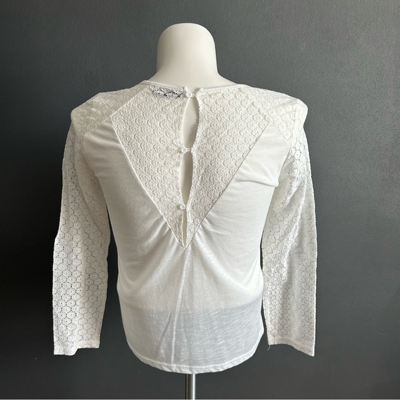 SHEIN Frenchy Contrast Lace Button Back Tee - Picture 8 of 9